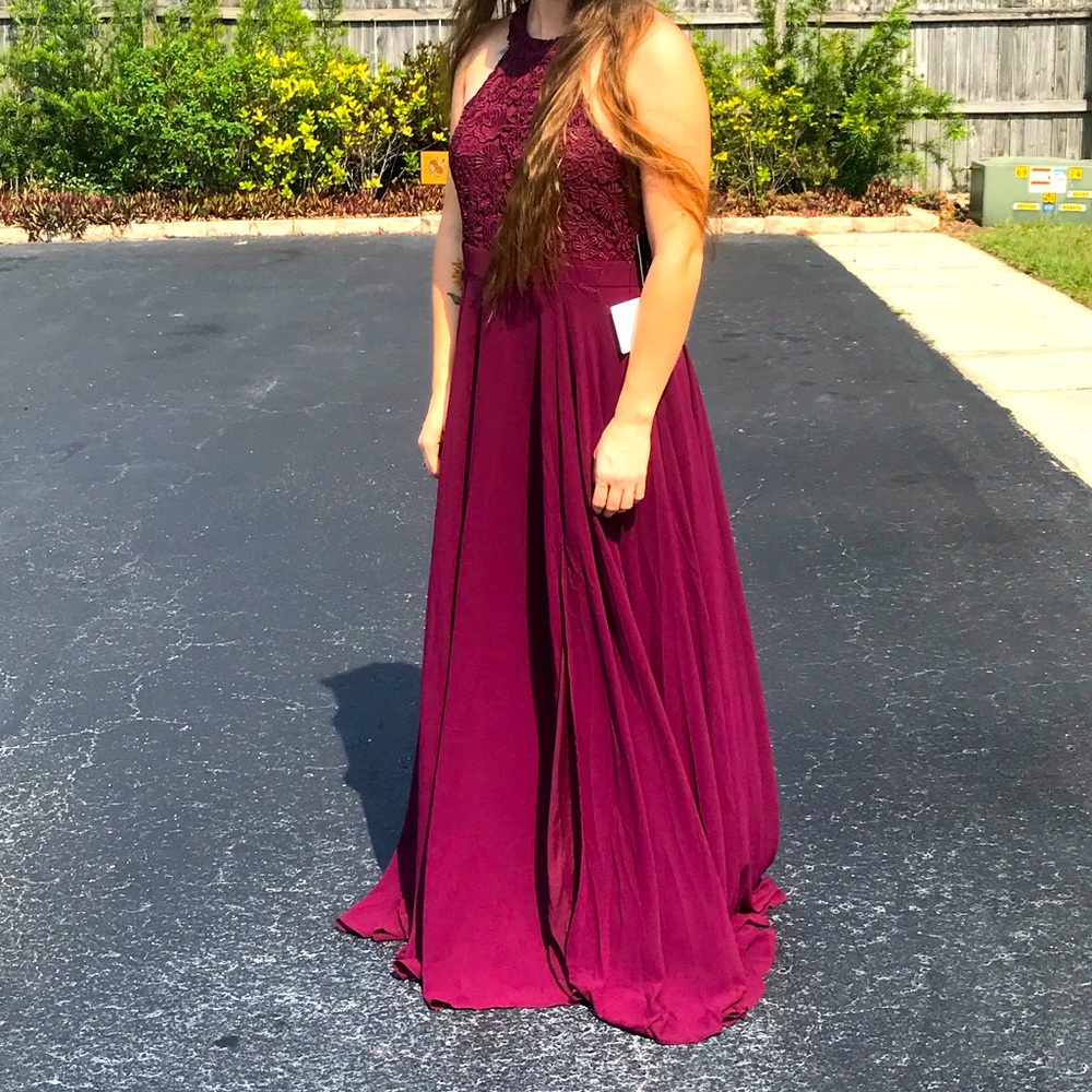 Burgundy Bridesmaid/Prom Dress